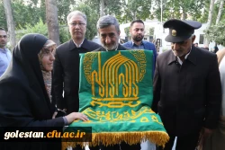 جشن میلاد امام رضا علیه السلام با حضور خادمان و پرچم حرم مطهر در دانشگاه فرهنگیان پردیس امام خمینی (ره) گرگان برگزارشد. 2