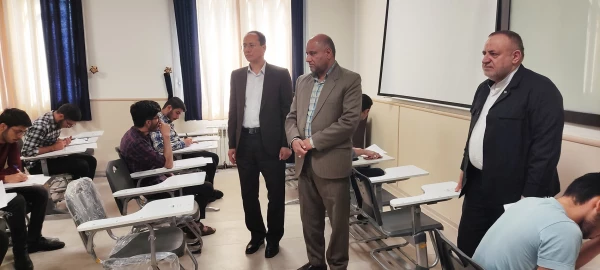 بازدید دکتر کیخا سرپرست دانشگاه فرهنگیان گلستان از امتحانات پایان ترم دانشجویان پردیس آیت الله خامنه ای گرگان 4