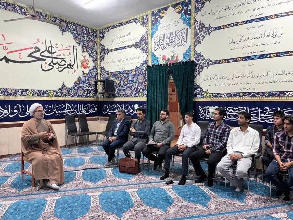 با حضور حجت الاسلام کریمی رئیس سازمان تبلیغات گنبد و بمناسبت روز ملی حجاب و عفاف در واحد دانشگاهی شهید بهشتی گنبد برگزارشد: 3