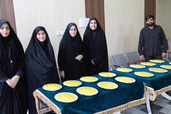 پخت وتوزیع حلوا و حلیم در پردیس امام خمینی(ره) گرگان 2