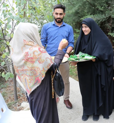 پخت وتوزیع حلوا و حلیم در پردیس امام خمینی(ره) گرگان 2