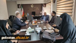 نشست سرپرست دانشگاه فرهنگیان با مسئول کانون مشاوره و مددکاری آستان قدس رضوی برگزار شد. 6