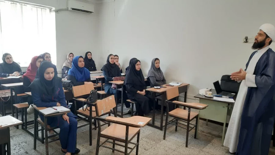 دوره های توانمندسازی معلمان مدارس غیردولتی دردانشگاه فرهنگیان استان گلستان 6