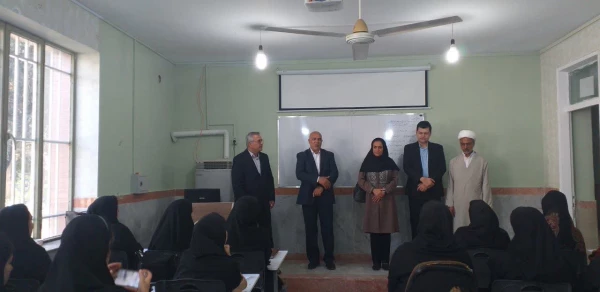 دوره های توانمندسازی معلمان مدارس غیردولتی دردانشگاه فرهنگیان استان گلستان 8