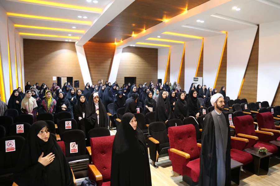 نشستی با موضوع وحدت ملی و انسجام اسلامی در بیانیه گام دوم انقلاب  9