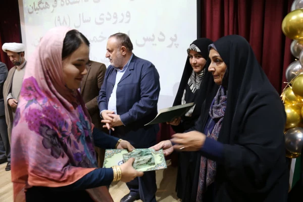 آیین دانش آموختگی ۲۷۲ دانشجو معلم ورودی سال ۹۸ دانشگاه فرهنگیان پردیس امام خمینی(ره) گرگان برگزار شد.  2