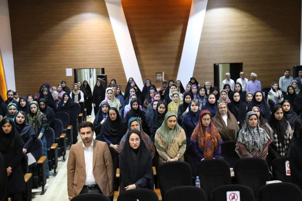 آیین دانش آموختگی ۲۷۲ دانشجو معلم ورودی سال ۹۸ دانشگاه فرهنگیان پردیس امام خمینی(ره) گرگان برگزار شد.  2