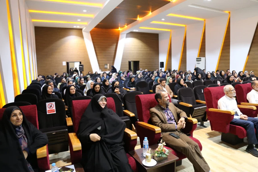 آیین دانش آموختگی ۲۷۲ دانشجو معلم ورودی سال ۹۸ دانشگاه فرهنگیان پردیس امام خمینی(ره) گرگان برگزار شد.  2