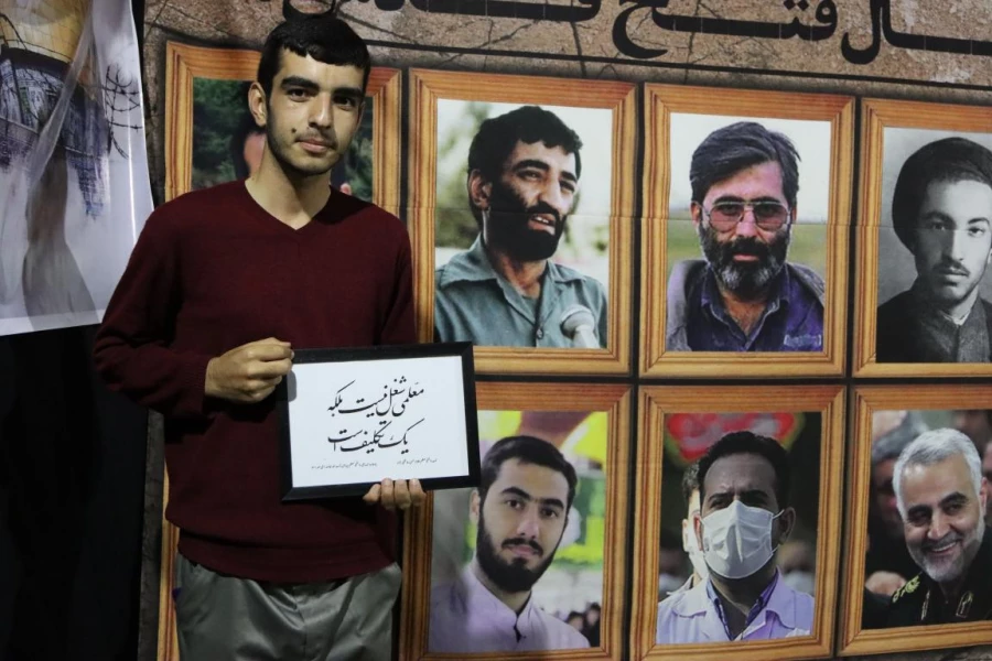 «دانشجو معلم» تمدن ساز و سوزن بان ریل قطار انقلاب 17