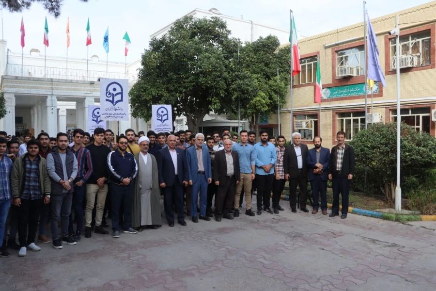 حضور گسترده و پرشور کارکنان ،اساتید و دانشجو معلمان واحد دانشگاهی شهید بهشتی گنبد کاووس در راهپیمایی روز ۱۳ آبان   3