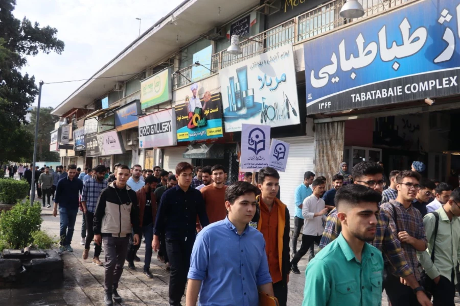 حضور گسترده و پرشور کارکنان ،اساتید و دانشجو معلمان واحد دانشگاهی شهید بهشتی گنبد کاووس در راهپیمایی روز ۱۳ آبان   5