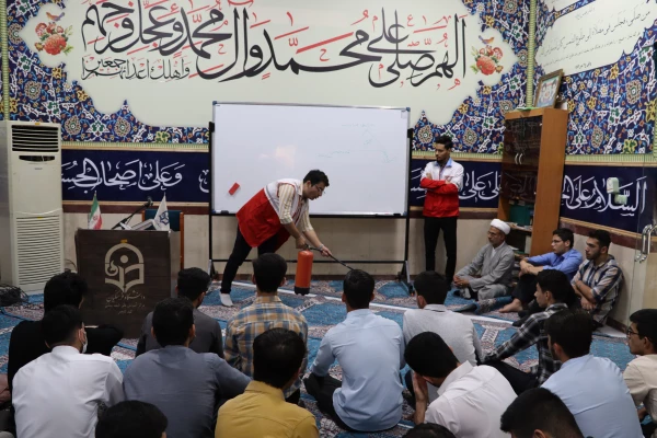 برگزاری کارگاه تربیت عملکردی معلمان در مواجه با زلزله و آتش سوزی در مدارس 5