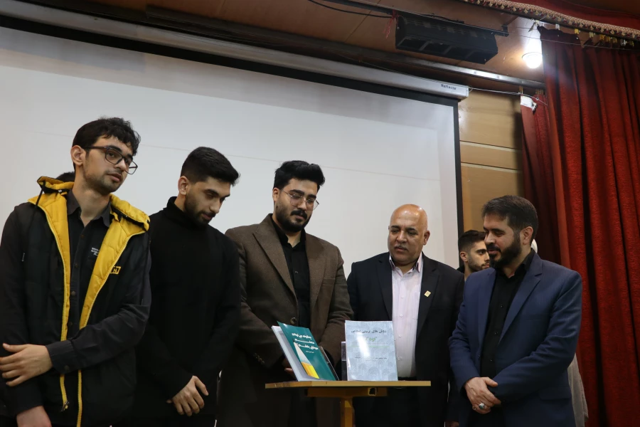 مراسم گرامیداشت روز دانشجو و رونمایی از ۲ کتاب تالیف شده توسط دانشجو معلمان واحد دانشگاهی شهیدبهشتی گنبدکاووس 10