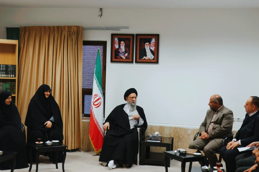 دیدار اعضای ستاد بزرگداشت شهدای دانشجو معلم استان گلستان با حضرت آیت الله نورمفیدی نماینده ولی فقیه دراستان گلستان وامام جمعه گرگان 3