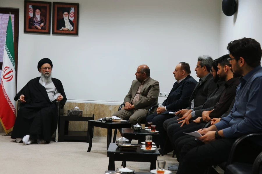 دیدار اعضای ستاد بزرگداشت شهدای دانشجو معلم استان گلستان با حضرت آیت الله نورمفیدی نماینده ولی فقیه دراستان گلستان وامام جمعه گرگان 6