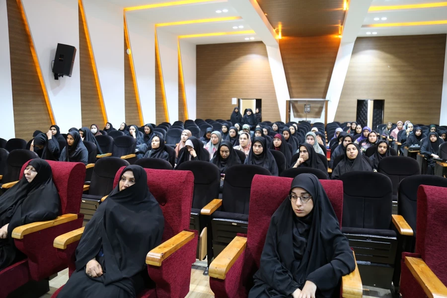 نشست تخصصی با موضوع تحولات منطقه ای و تمدن سازی با رویکرد بیانیه گام دوم انقلاب 4