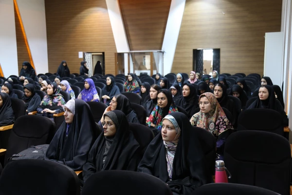 نشست تخصصی با موضوع تحولات منطقه ای و تمدن سازی با رویکرد بیانیه گام دوم انقلاب 6