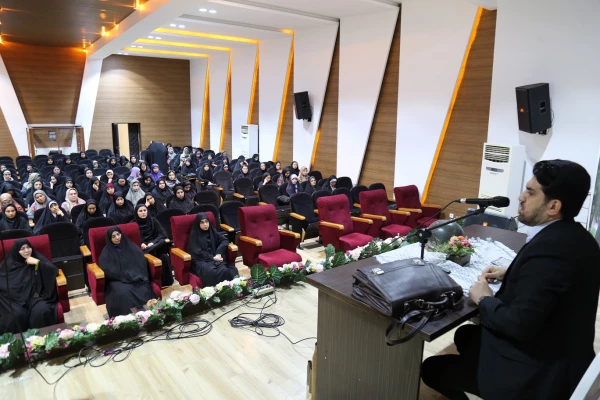 نشست تخصصی با موضوع تحولات منطقه ای و تمدن سازی با رویکرد بیانیه گام دوم انقلاب 8