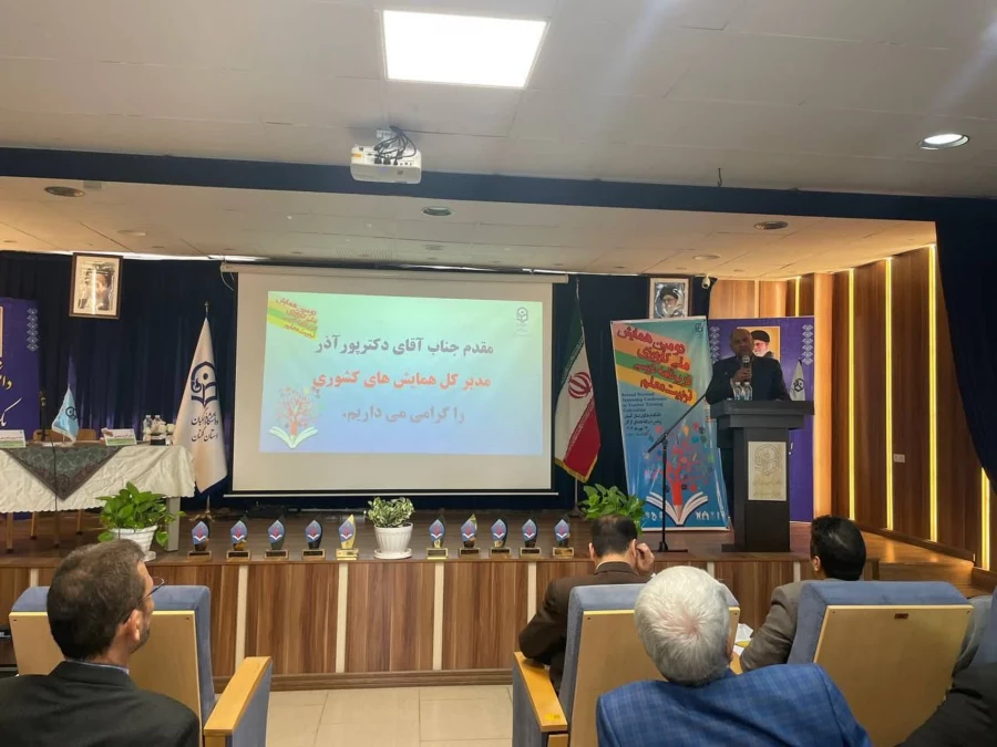 دومین همایش ملی کارورزی در برنامه درسی تربیت معلم در پردیس آیت الله خامنه ای گرگان برگزار شد. 3