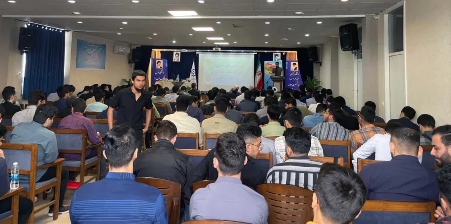 دومین همایش ملی کارورزی در برنامه درسی تربیت معلم در پردیس آیت الله خامنه ای گرگان برگزار شد. 8