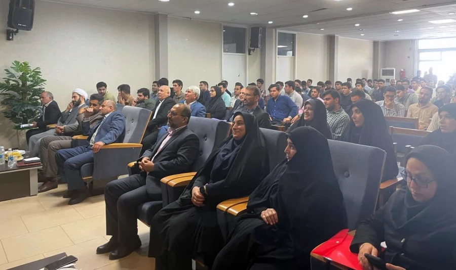 دومین همایش ملی کارورزی در برنامه درسی تربیت معلم در پردیس آیت الله خامنه ای گرگان برگزار شد. 11