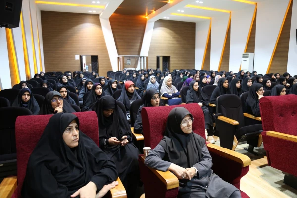 نشست توجیهی با موضوع آشنایی دانشجو معلمان جدید الورود با قوانین آموژشی، انضباطی، دانشجویی، فرهنگی و... 8