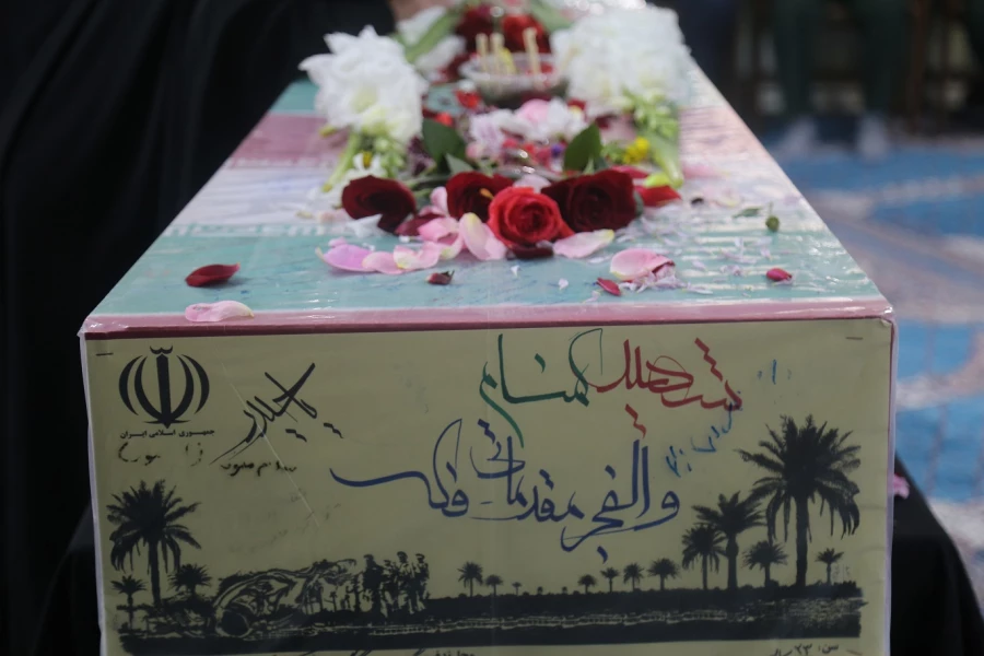 استقبال پرشور دانشجو معلمان پردیس امام خمینی (ره) گرگان از پیکر پاک شهید گمنام . 2