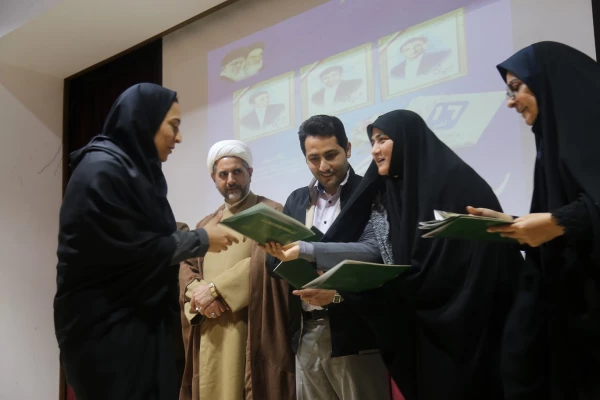 برگزاری مراسم گرامیداشت روز دانشجو با حضور گسترده دانشجو معلمان در پردیس امام خمینی (ره) گرگان 2