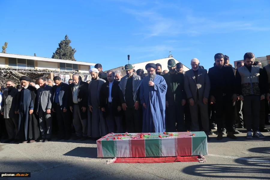 تشییع شهید گمنام بر روی دستان دانشجو معلمان پردیس امام خمینی (ره) گرگان. 2