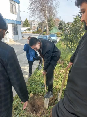 به مناسبت گرامی داشت هفته منابع طبیعی و روز درختکاری ، مراسم کاشت نهال در محوطه پردیس آیت الله خامنه ای گرگان برگزار شد  8