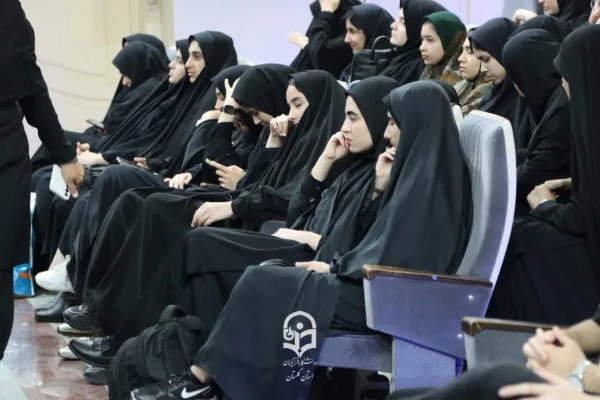 مراسم اختتامیه اولین جشنواره سرآمد شو (تجربه زیسته کارورزی) برگزار شد. 4