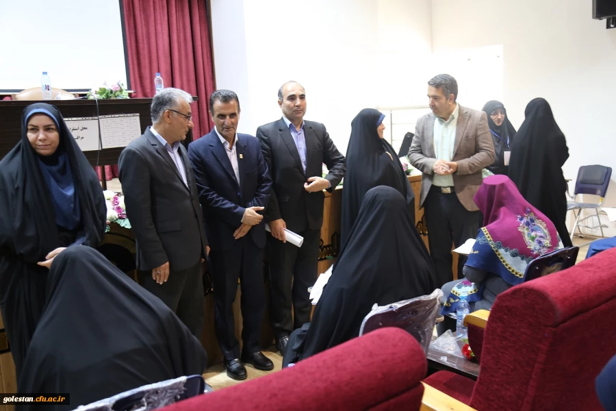 روند برگزاری آزمون سراسری ارزشیابی صلاحیت حرفه ی معلمی مهارت آموزان ( آزمون اصلح ) در پردیس امام خمینی (ره) گرگان. 2