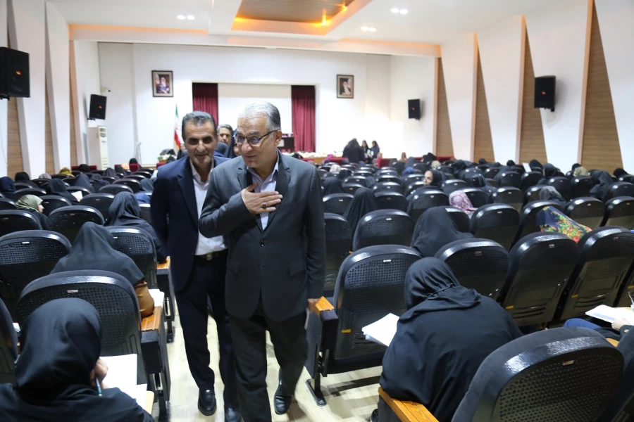 روند برگزاری آزمون سراسری ارزشیابی صلاحیت حرفه ی معلمی مهارت آموزان ( آزمون اصلح ) در پردیس امام خمینی (ره) گرگان. 2