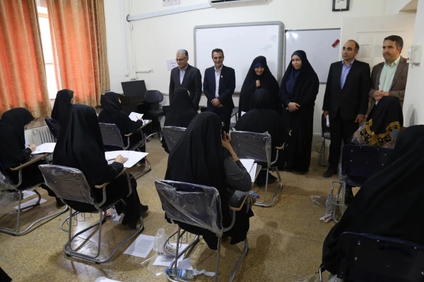 روند برگزاری آزمون سراسری ارزشیابی صلاحیت حرفه ی معلمی مهارت آموزان ( آزمون اصلح ) در پردیس امام خمینی (ره) گرگان. 2