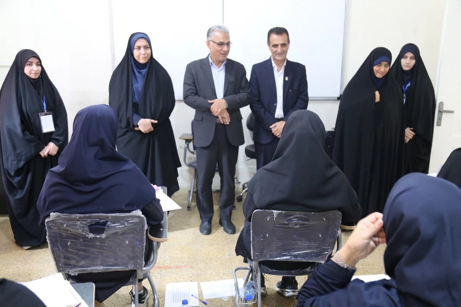 روند برگزاری آزمون سراسری ارزشیابی صلاحیت حرفه ی معلمی مهارت آموزان ( آزمون اصلح ) در پردیس امام خمینی (ره) گرگان. 2