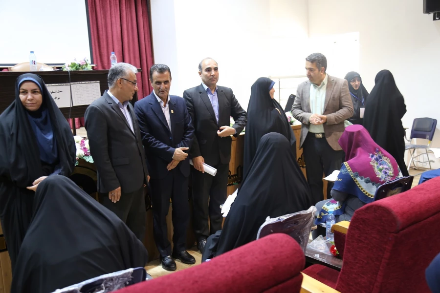 روند برگزاری آزمون سراسری ارزشیابی صلاحیت حرفه ی معلمی مهارت آموزان ( آزمون اصلح ) در پردیس امام خمینی (ره) گرگان. 2