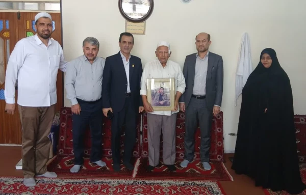 دیدار سرپرست دانشگاه با خانواده شهید اهل سنت 2