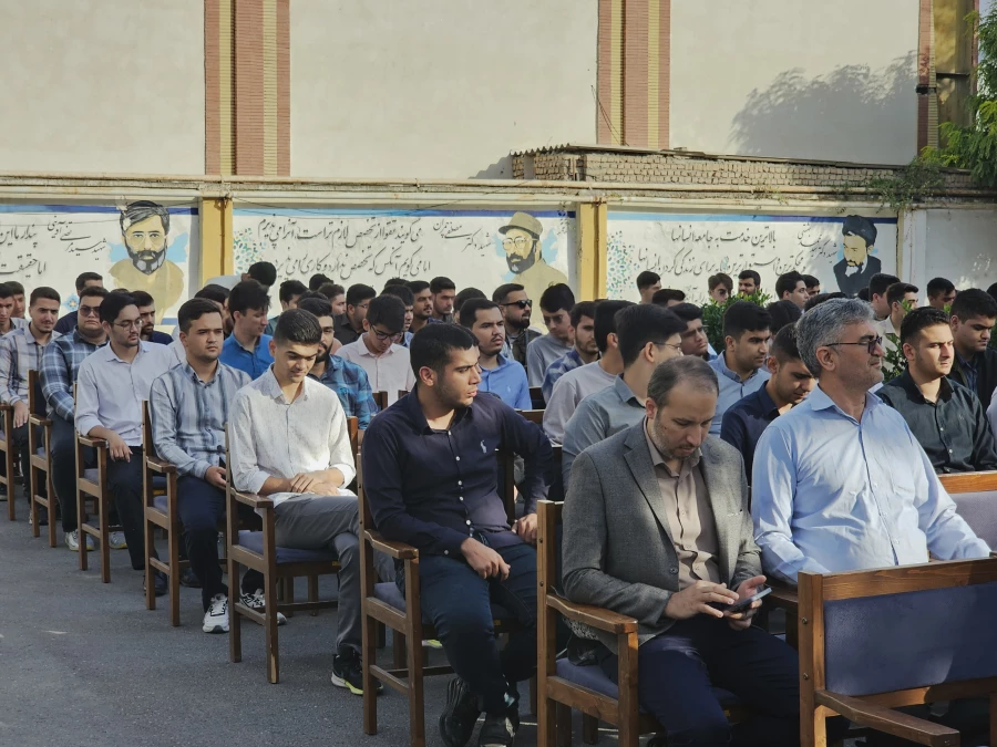جشن آغازسال تحصیلی جدید دانشجویان پردیس آیت الله خامنه ای برگزار شد 3