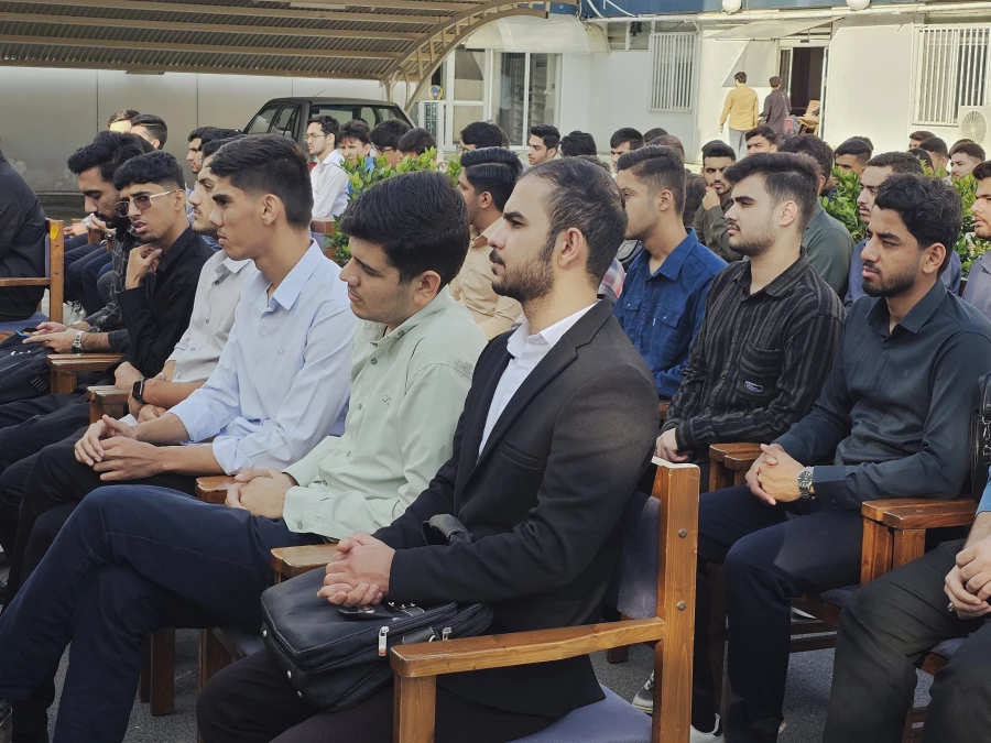 جشن آغازسال تحصیلی جدید دانشجویان پردیس آیت الله خامنه ای برگزار شد 7