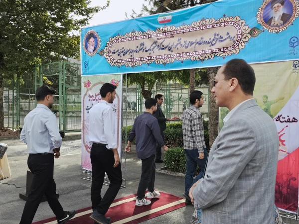 جشن آغازسال تحصیلی جدید دانشجویان پردیس آیت الله خامنه ای برگزار شد 11