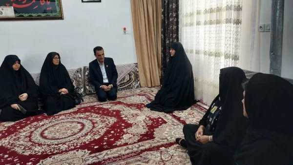 دیدار سرپرست دانشگاه فرهنگیان استان گلستان با خانواده شهدای جنگ تحمیلی 12 روزه 2