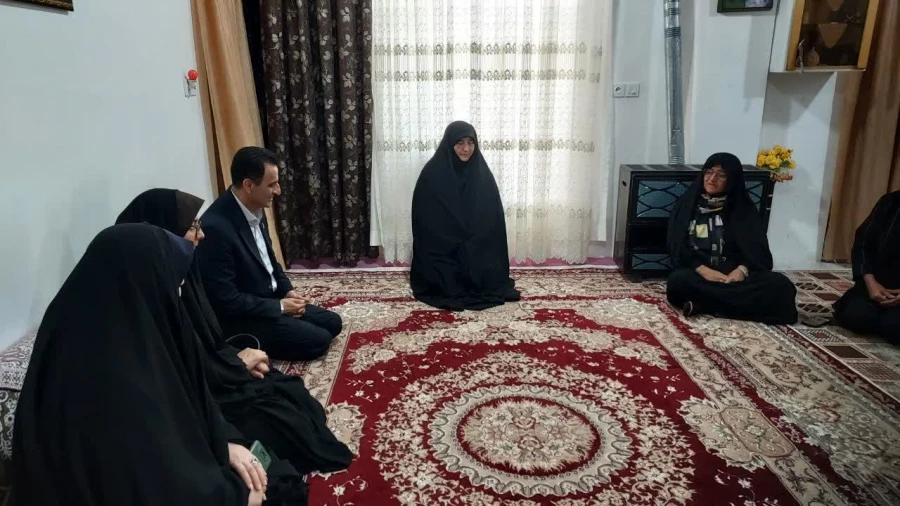دیدار سرپرست دانشگاه فرهنگیان استان گلستان با خانواده شهدای جنگ تحمیلی 12 روزه 3