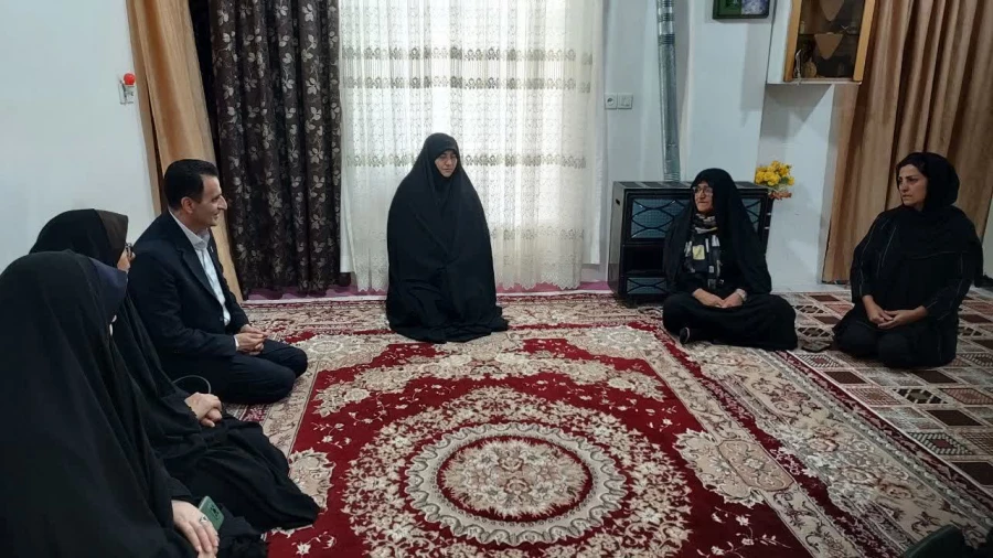 دیدار سرپرست دانشگاه فرهنگیان استان گلستان با خانواده شهدای جنگ تحمیلی 12 روزه 4