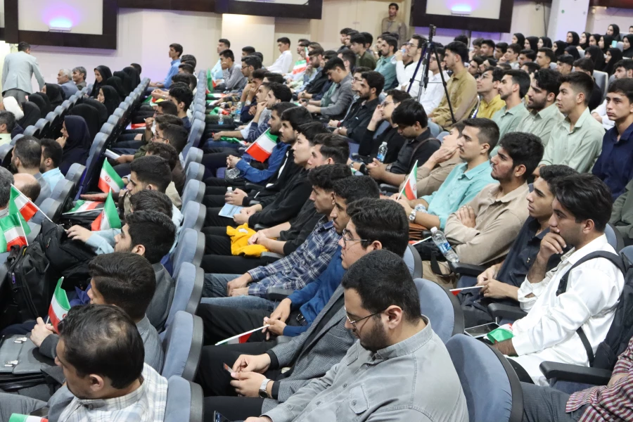 جشن آغاز سال تحصیلی جدید و آئین استقبال از نو دانشجو معلمان برگزار شد 10