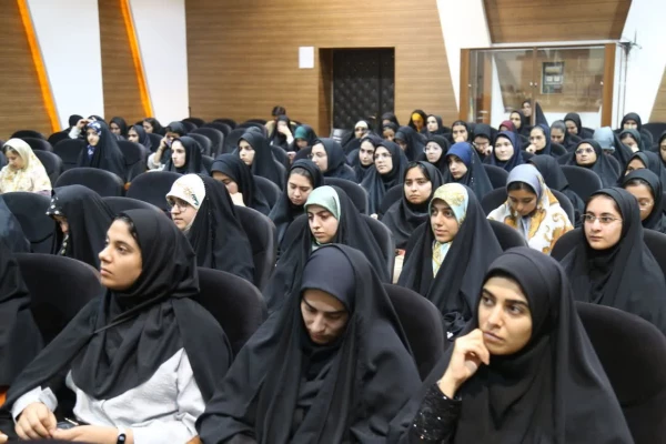 مراسم ولادت حضرت زینب(س) اسوه صبر و استقامت برگزار شد 4