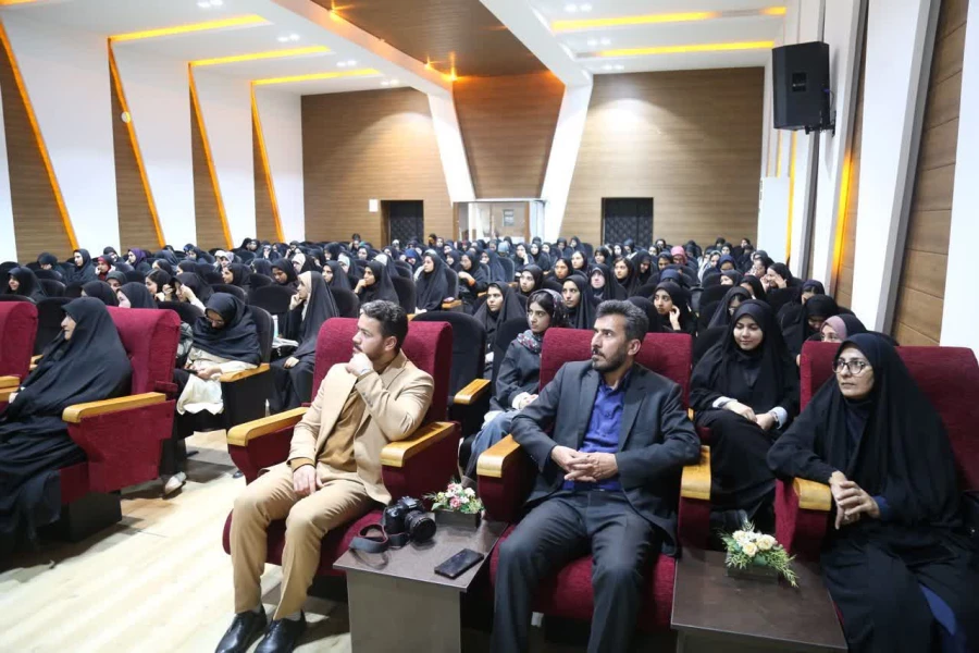 مراسم ولادت حضرت زینب(س) اسوه صبر و استقامت برگزار شد 5