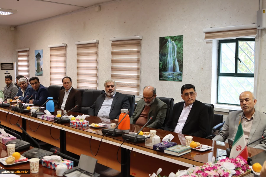   تحقق اهداف و محور های بیانیه گام دوم انقلاب بدون مجاهدت علمی و عملی اصحاب دانشگاه دشوار است 6