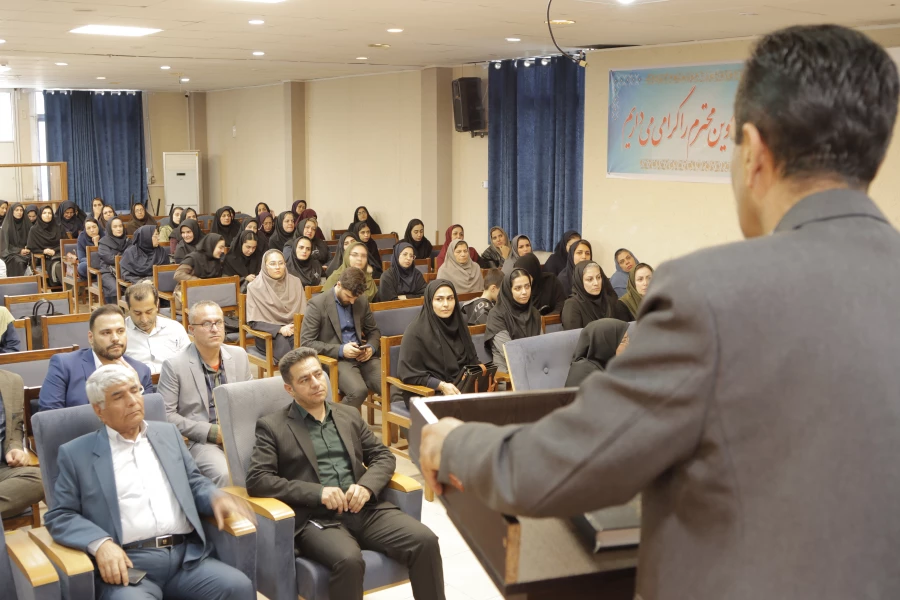 مأموریت دانشگاه فرهنگیان تربیت معلم علمی-مهارتی است 6