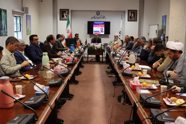   تحقق اهداف و محور های بیانیه گام دوم انقلاب بدون مجاهدت علمی و عملی اصحاب دانشگاه دشوار است 4