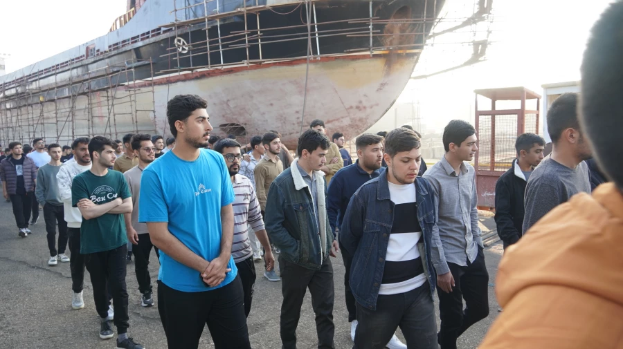 برگزاری اردوی علمی راهیان پیشرفت دانشجویان واحد دانشگاهی شهید بهشتی از شرکت کشتی سازی صدرا

 7